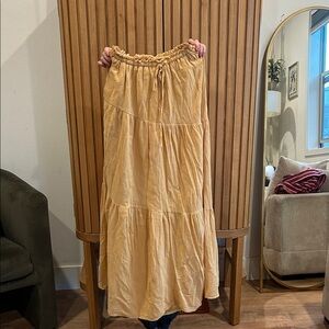 ASTR the Label Pale Yellow Peasant Maxi Skirt